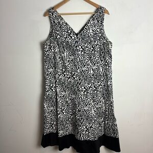 Addition Elle Black/white Sleeveless V-Neck Dress Size 16